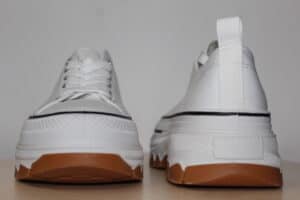Deportivas Blancas de Plataforma – Diseño Casual y Moderno