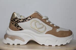 Zapatillas Deportivas Beige y Dorado – Estilo y Sofisticación