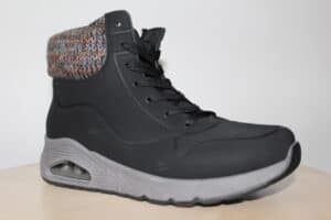 Botas deportivas con una suela ligera y cámara de aire para mayor confort