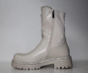 Bota "Cyrconita" Bonita y versátil