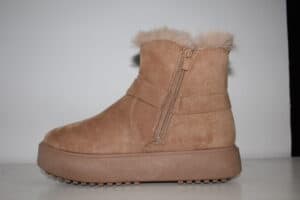 Botines Beige con Forro Afelpado | Comodidad y Estilo para el Frío